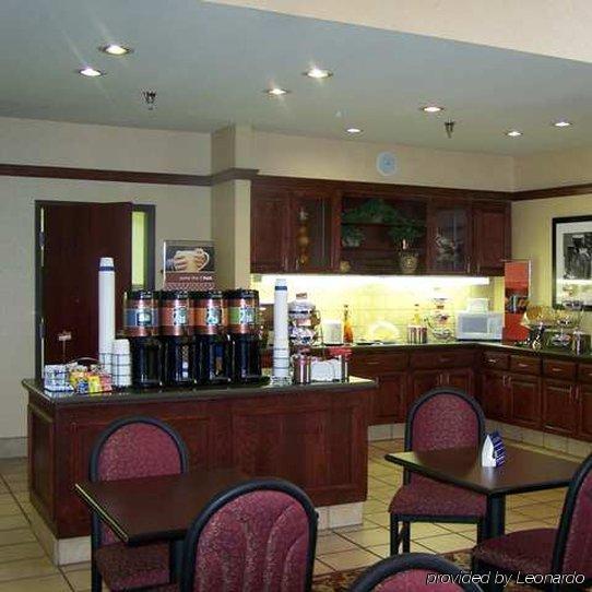 Hampton Inn & Suites Гоббс Ресторан фото
